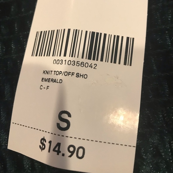Forever 21 Emerald green off the shoulder top!! - Picture 4 of 5